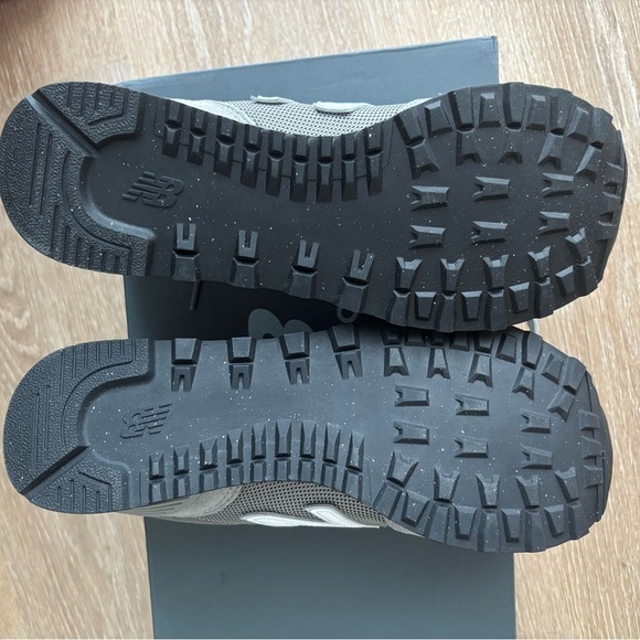 New Balance Light Gray Athletic Shoes 515 model - Picture 2 of 4